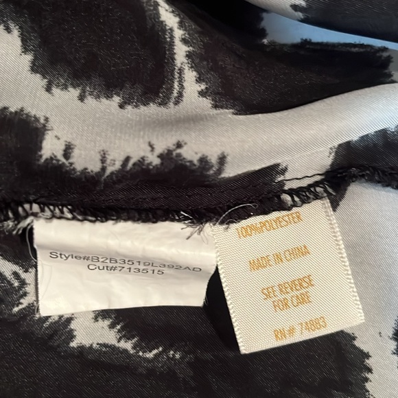 Adiva sleeveless blouse Size Medium black and white - Picture 4 of 9